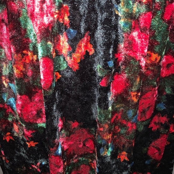 Velvet floral dress Kimchi Blue - Picture 2 of 4